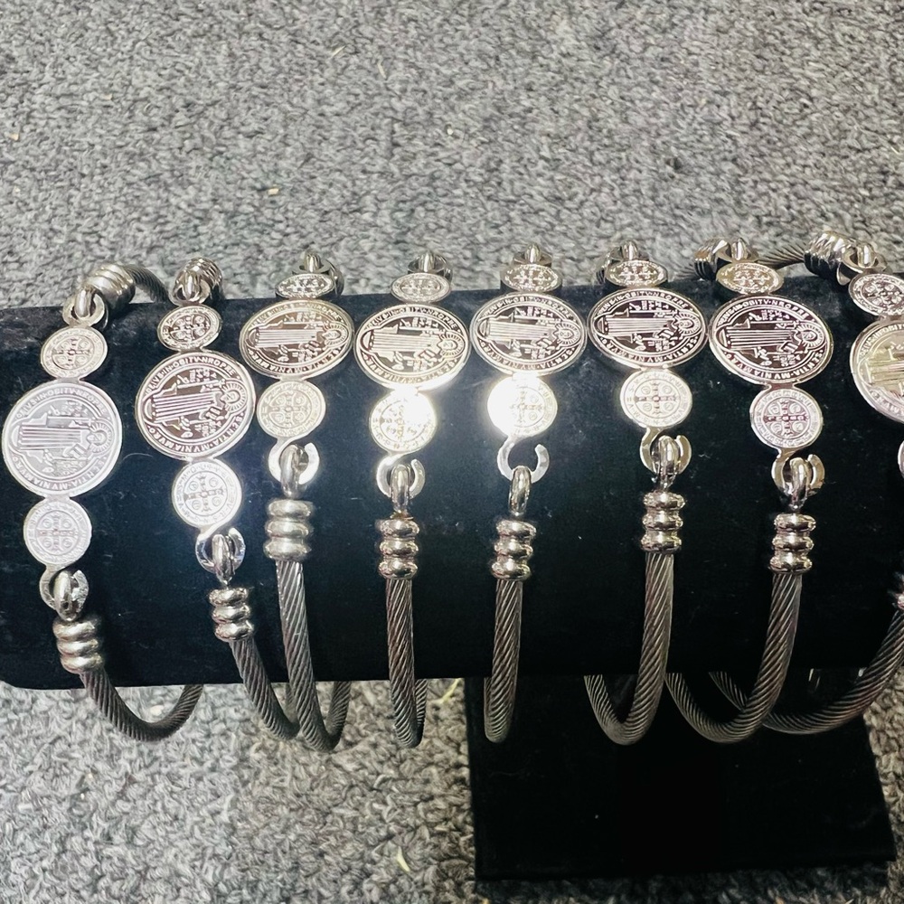 SOLD OUT!!!Minimalist Silver Charm Bracelets Stainless Steel